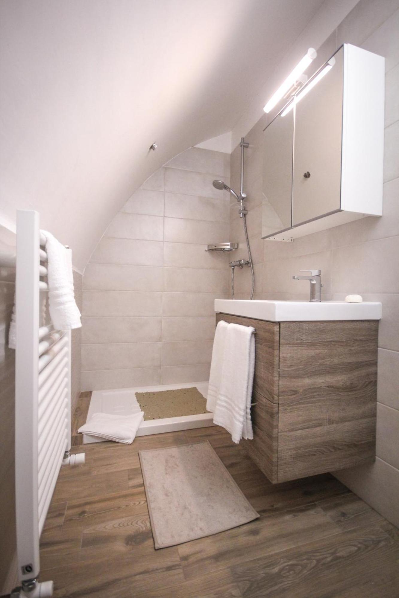 Apartment Giu Nei Sassi *